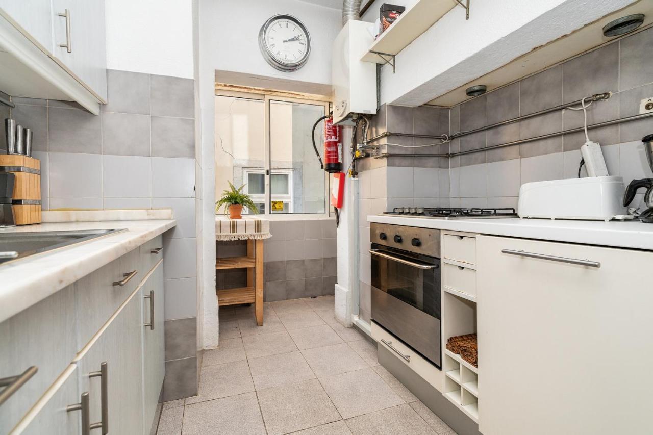 Charming 2 Bedroom Apartment next to Praça da figueira Lisboa Extérieur photo
